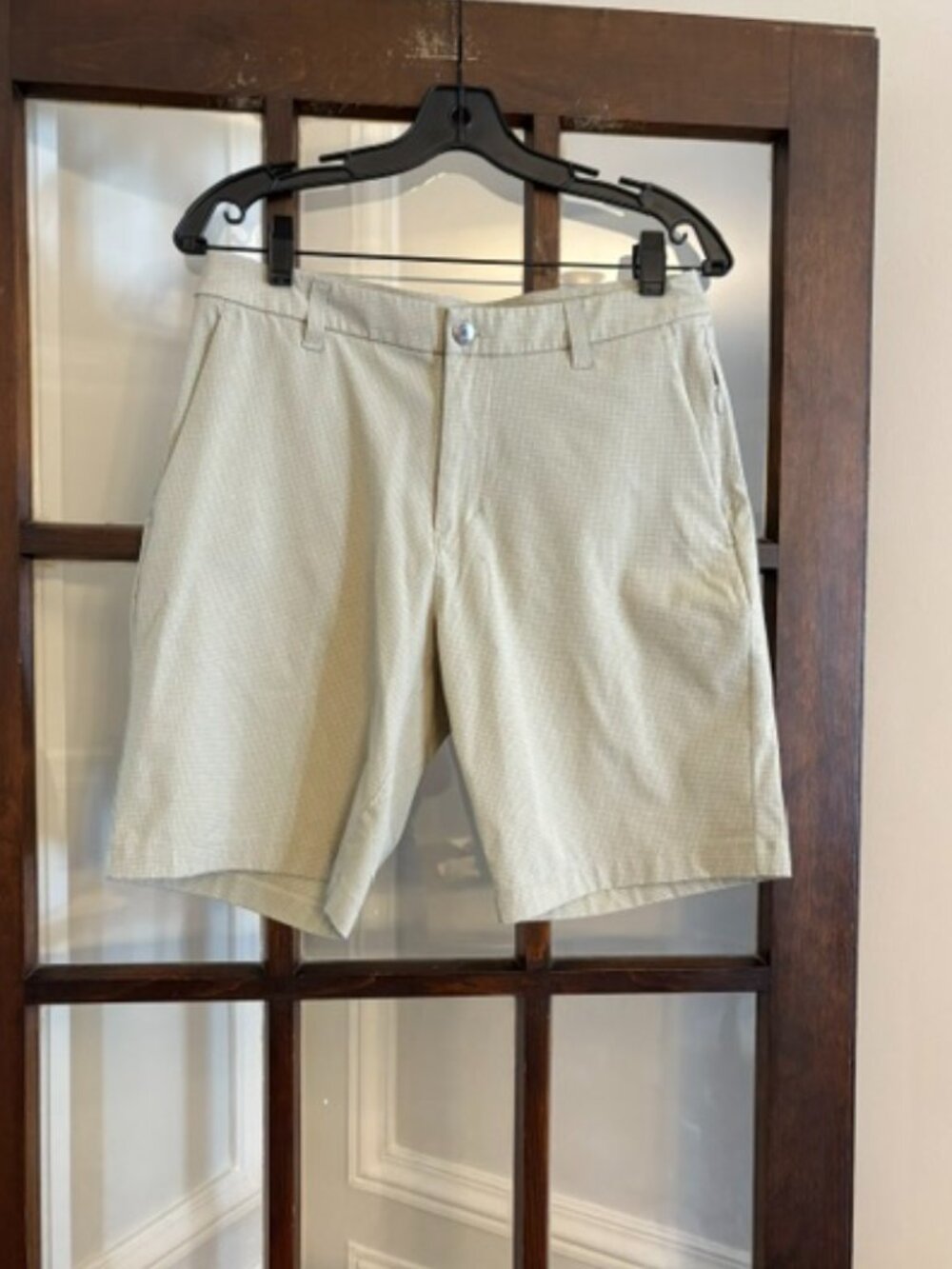 Lululemon Tan Commission Shorts, Size 31